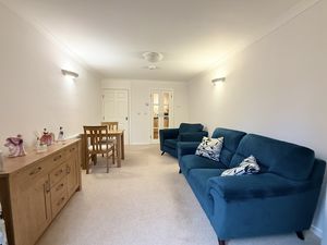 Photo 9- click for photo gallery